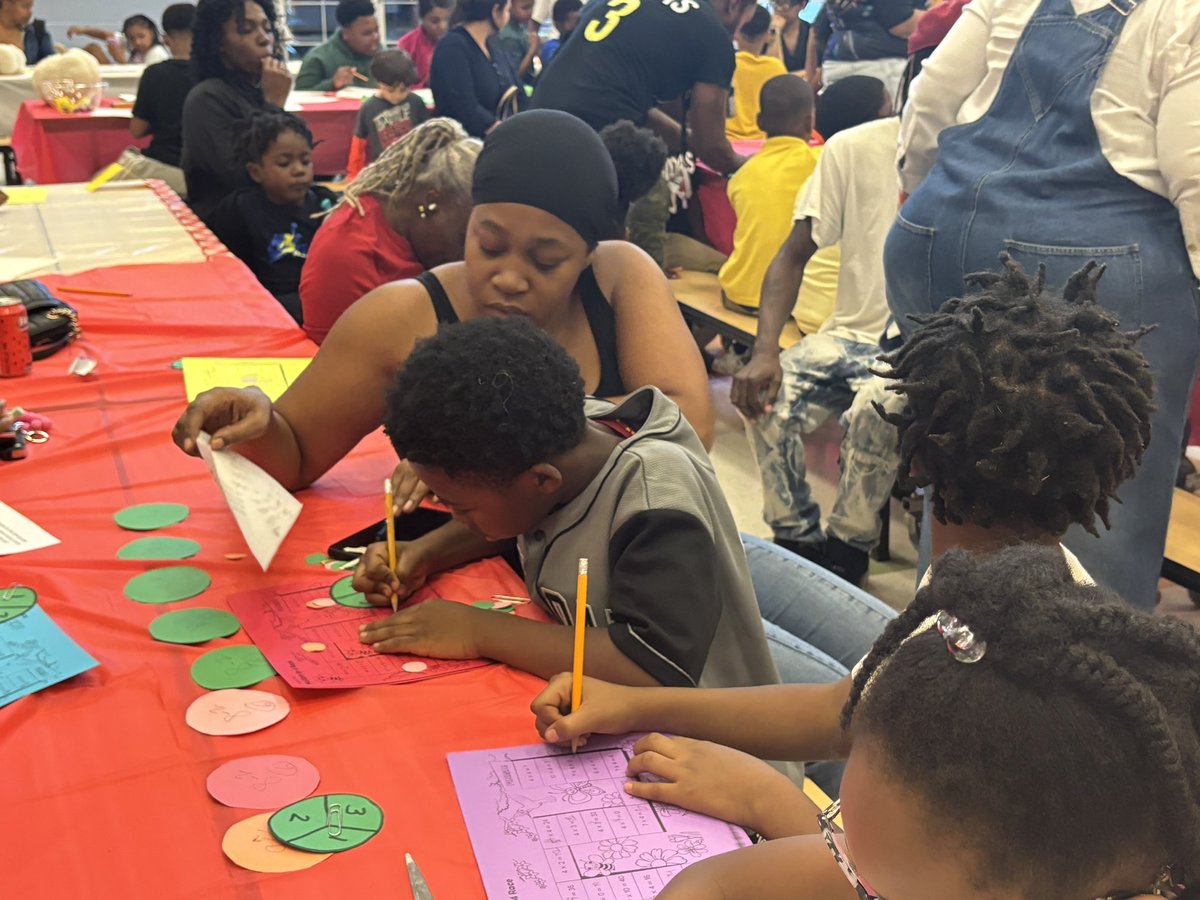OakViewES's tweet photo. Oh What A Math Night! We had great Circus fun with math! Teachers created excellent games and make and take where parents worked together with their child on math skills.. #OVESMath @OakViewES  @IrisDow73711573 https://t.co/191sMGqrBJ