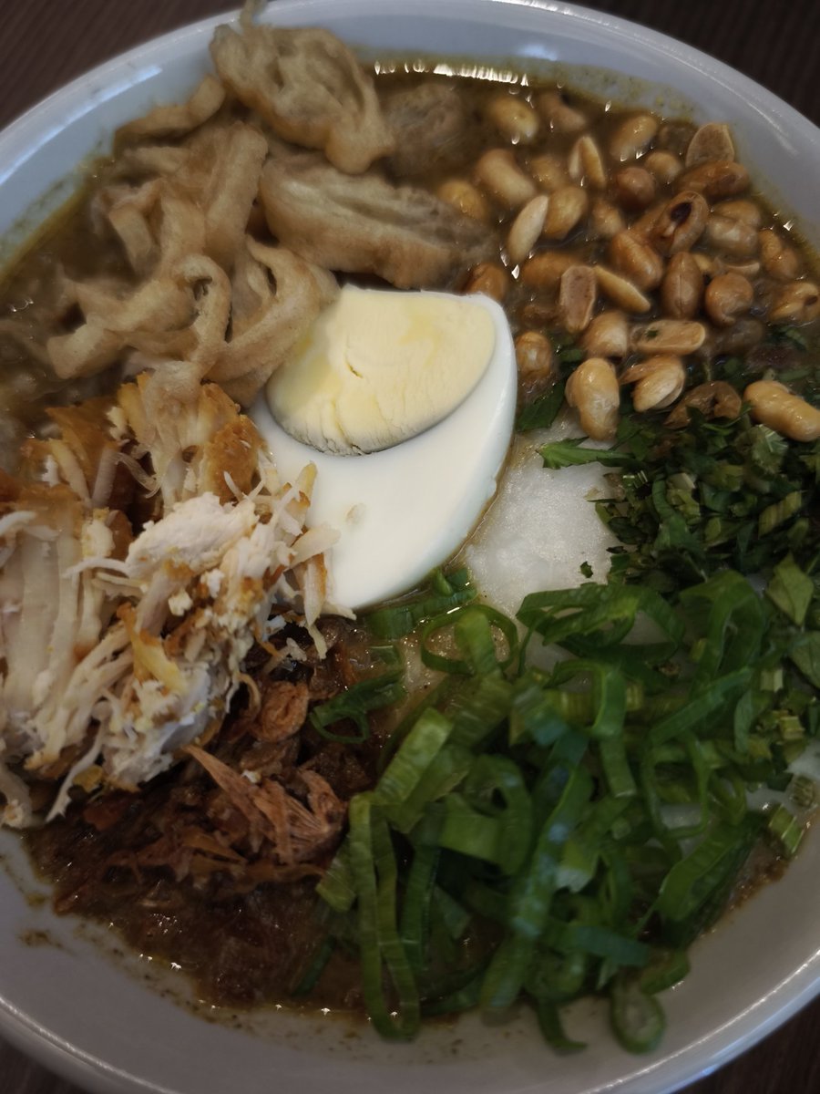 Nyarap bubur guys :)