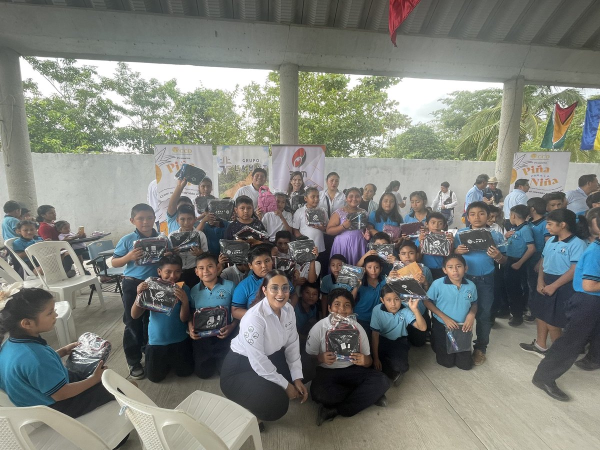 CCD_AC_'s tweet photo. Inspiración para mejorar 

Por la paz y el desarrollo social 💛💫🙏

En nuestra presentación de “Piña para la niña” en la Gregorio Torres Quintero. 

 #Nacajuca, Tabasco. #ODS5 #ODS4 #ODS16 #CCDAC https://t.co/Xe0wjd93X0