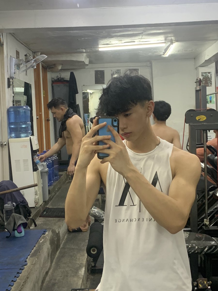 UrFavRjjj's tweet photo. 🏋️🏋️ https://t.co/zIC2bCVjff