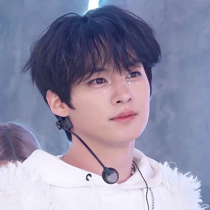 clz8v's tweet photo. Happy Birthday Minho,I love you<3
#LeeKnow #리노 
#PrideOfKpopLeeKnow
#HappyLeeKnowDay 
#빛나는_리노의_YOUTH https://t.co/M90ErrGuw5
