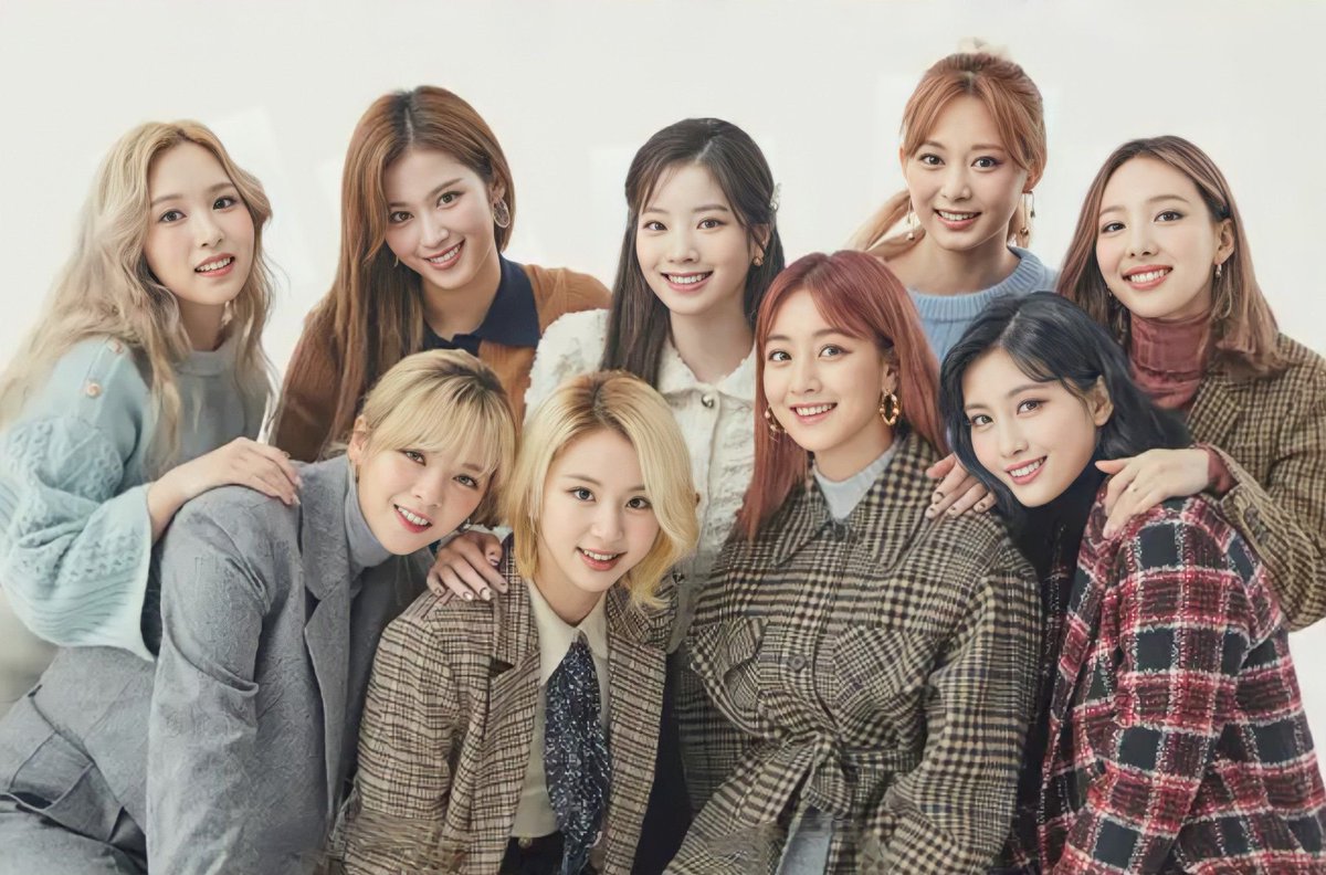 AwardsInsiderJp's tweet photo. TWICEのベストショット📸✨ 彼女たちの美しさとカリスマ性が溢れる一枚!💖 #TWICE #BestPhoto #OnceForever #KpopQueens https://t.co/2ncYYpqTZt