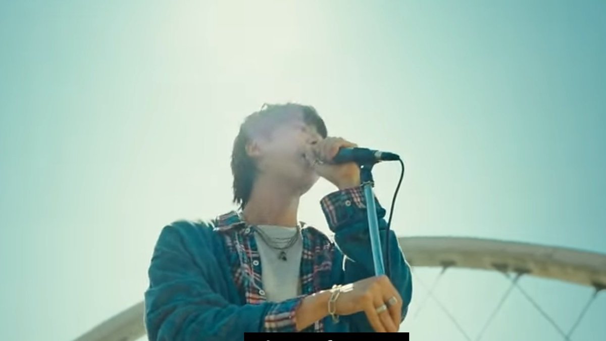 btsargento's tweet image. — Se lanzó el MV oficial de "I'll Be There" de #JIN.

• Ver de nuevo a Seokjin es todo lo que está bien, la letra de la canción es preciosa y todo lo lindo. El ritmo xdios ME ENCANTA, temazo.

#IllBeThereOutNow #Jin_IllBeThere