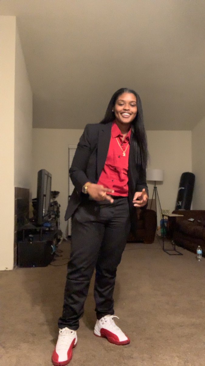 Kiki 999 🤟🏽 tweet media