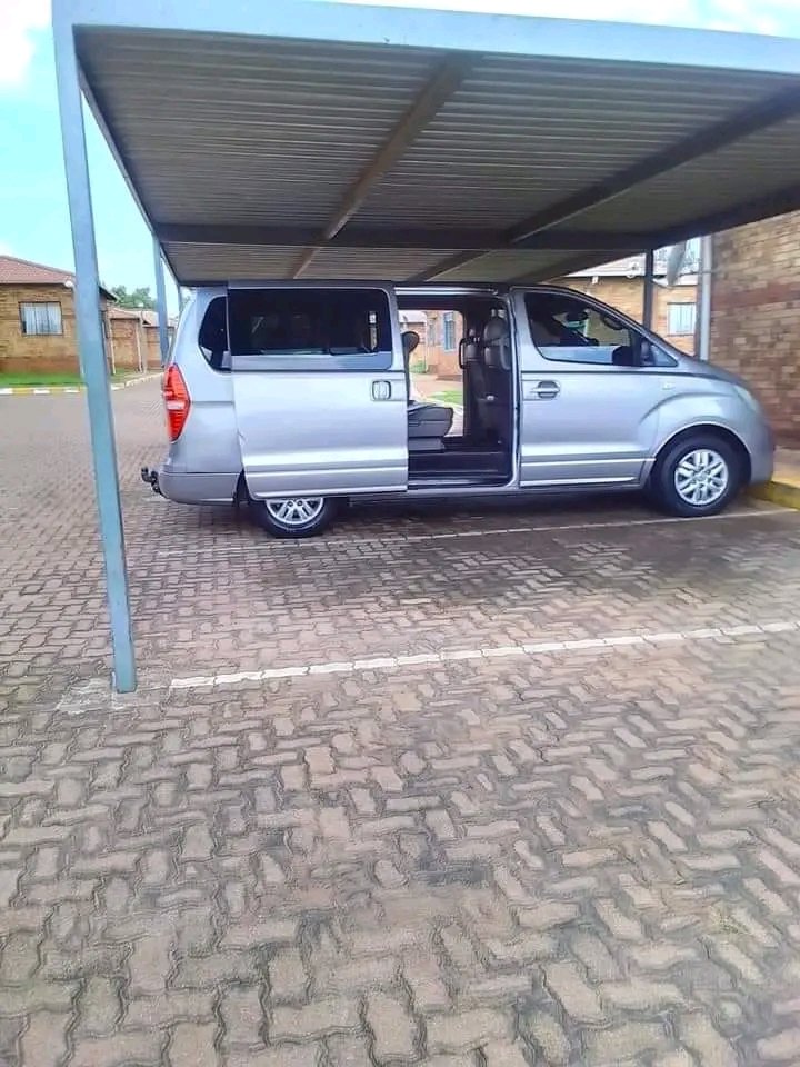 Tyrone__Mkansi's tweet image. We travel in Class and style across SA for our Premium clients available for hire self drive and with a professional driver,let's enjoy our holidays or private functions in style call me today 0799686958 or what's app me don't forget we also have small cars and H1 and 15 seater…