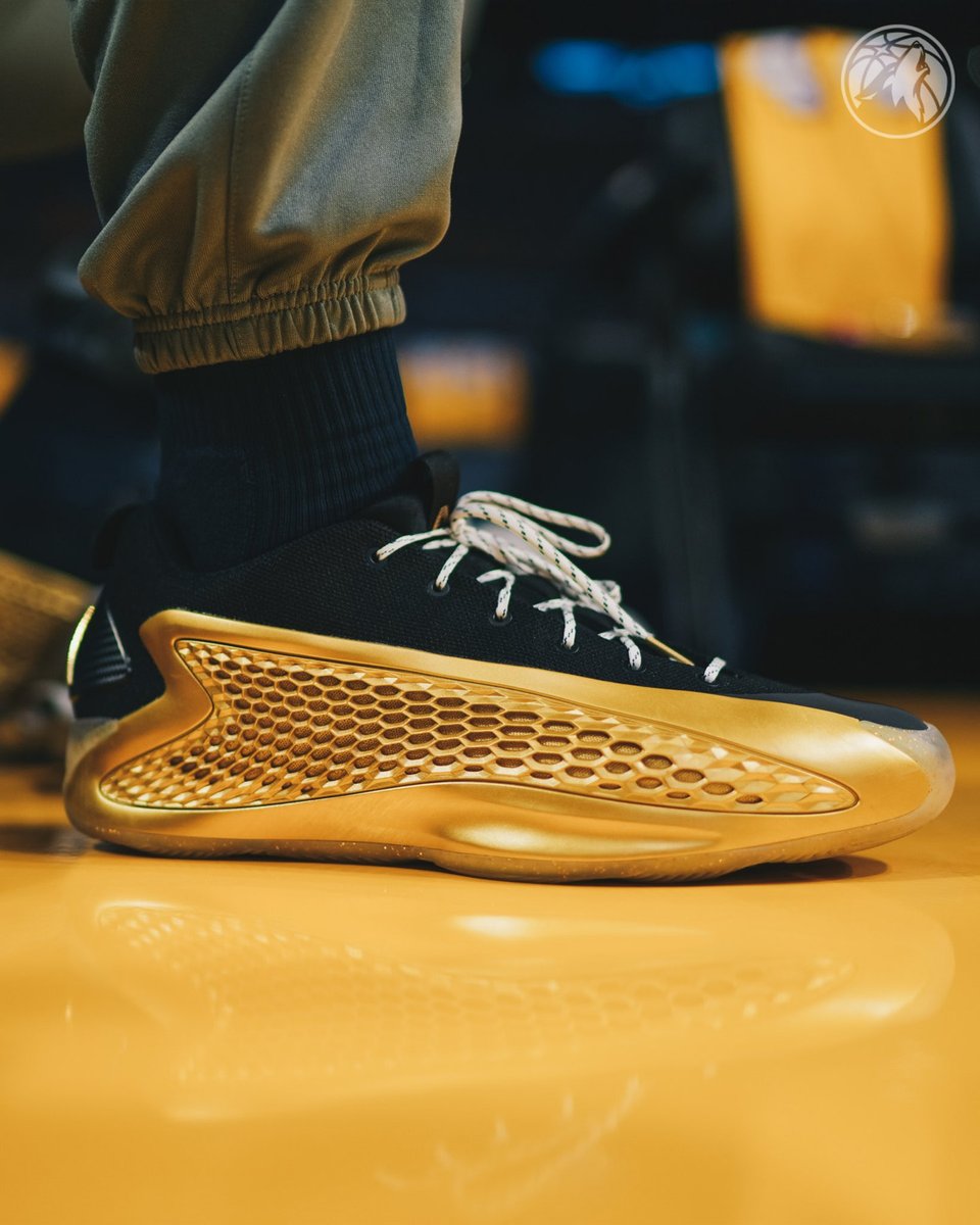 onfeetfriday — Ant wearing his 