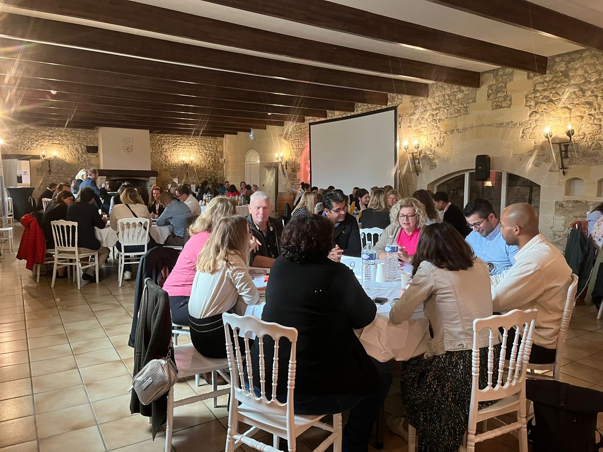 hdgdev's tweet image. Retour en images 📷Hier, 81 chefs d' entreprise, étaient réunies au Château Lafitte à Yvrac pour pitcher, échanger et développer leur réseau professionnel lors d'un speed metting ! 📷
Merci à nos partenaires d'avoir répondu présents ainsi qu'au Château Lafitte Yvrac.