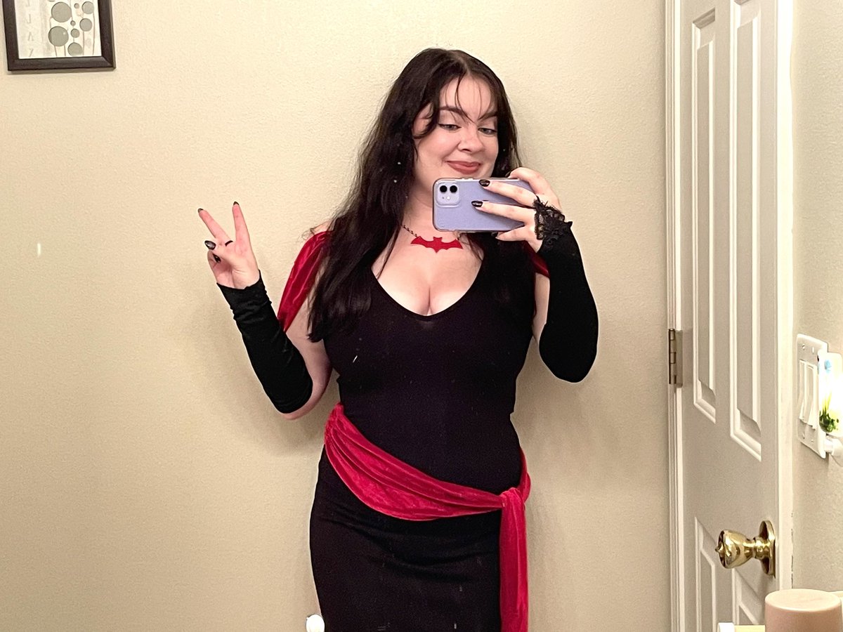 disenchantednat's tweet photo. Halloween sneak peek 👻 https://t.co/3gIrmMnbzj