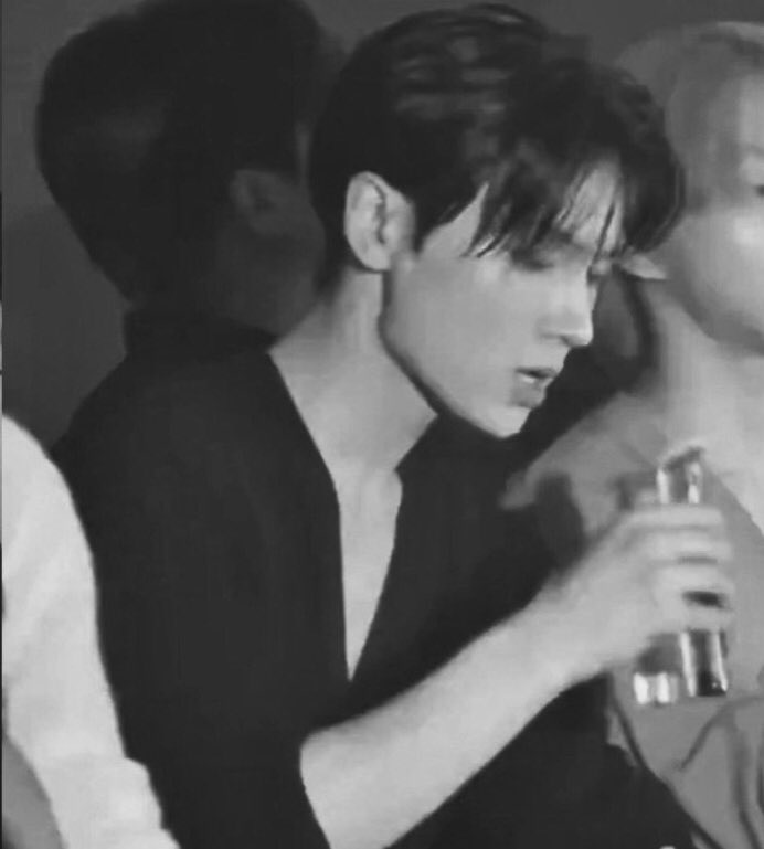 byjongseongie's tweet photo. 240p quality but you’re park jongseong https://t.co/P20nJjitY8