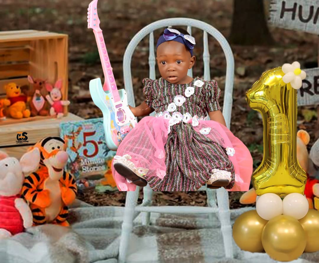Ebenfountain's tweet photo. HURRAY!!! 🎉

Happy 1st birthday 🎂 to Heritage of God (Inioluwa). Join us as we send the sweetest birthday wishes to our cute and wonderful baby girl. Keep shining, keep smiling and go light up the entire world with your beautiful energy, Inioluwa. https://t.co/flPW256gsr