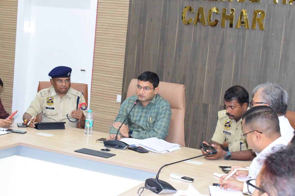 dccachar's tweet photo. On 24th Oct 2024, DC Cachar, Shri Mridul Yadav, IAS, chaired a important meeting for the smooth conduct of the 3rd phase of the Assam Direct Recruitment Exam (ADRE) on 27th Oct 2024 in Cachar district.
1/2
#ADRE2024 #SEBAASSAM https://t.co/1N8ThrGups