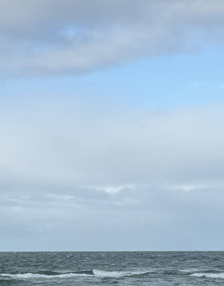 r_jon4's tweet image. #sea #sky #clouds #puzzle 🌏🧩❤️🌻