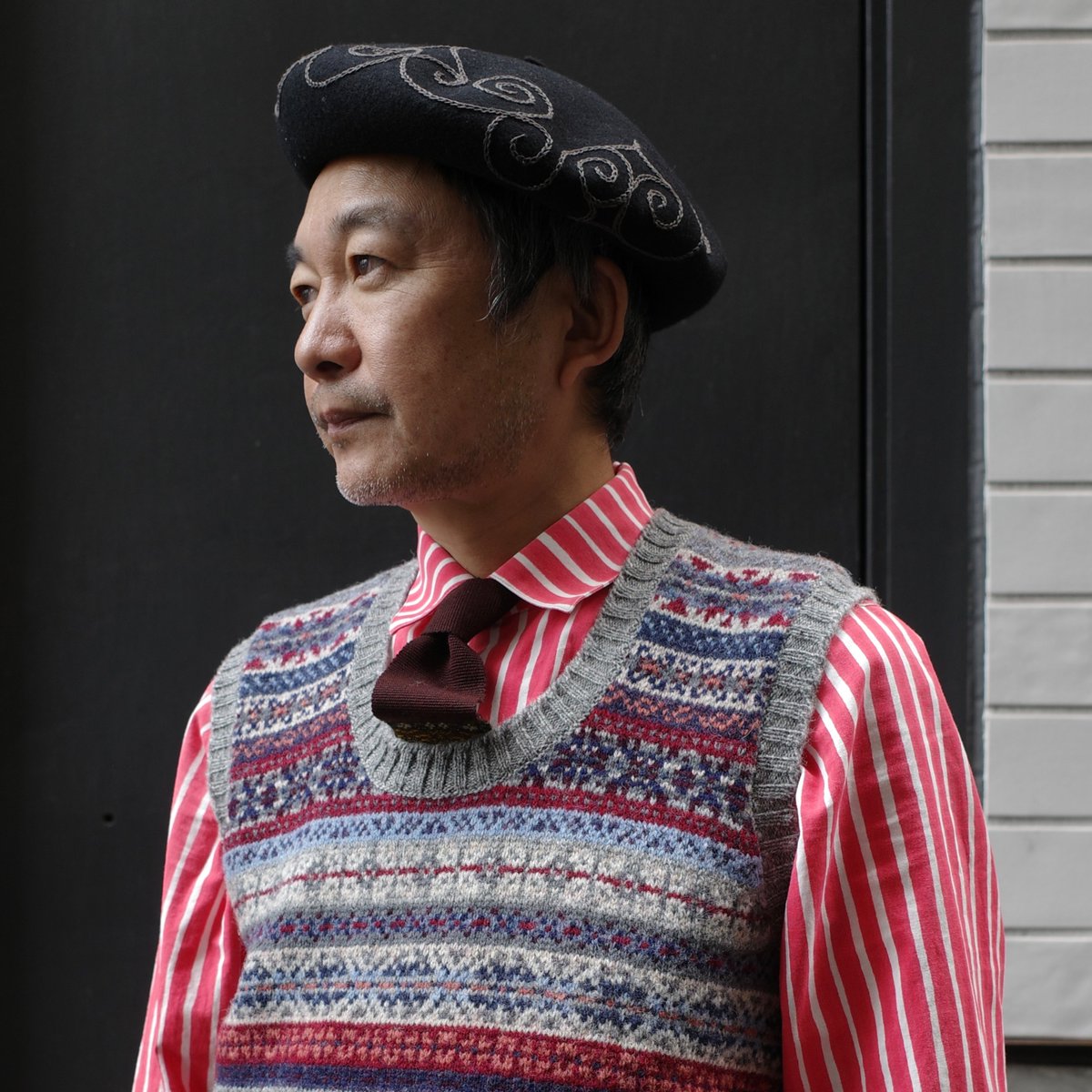 fennicabeams's tweet photo. 英国ニットファクトリー＜Jamieson’s Knitwear＞にて製作した＜fennica＞スペシャルアイテム4型を本日10/25（金）リリース！

今年は代名詞であるフェアアイルに改めてフォーカスを当て、色柄やディテールを特別にオーダーしています。

ぜひ店頭でご覧ください。
▶︎https://t.co/xrZ95s2uvl https://t.co/DlQNbplel6