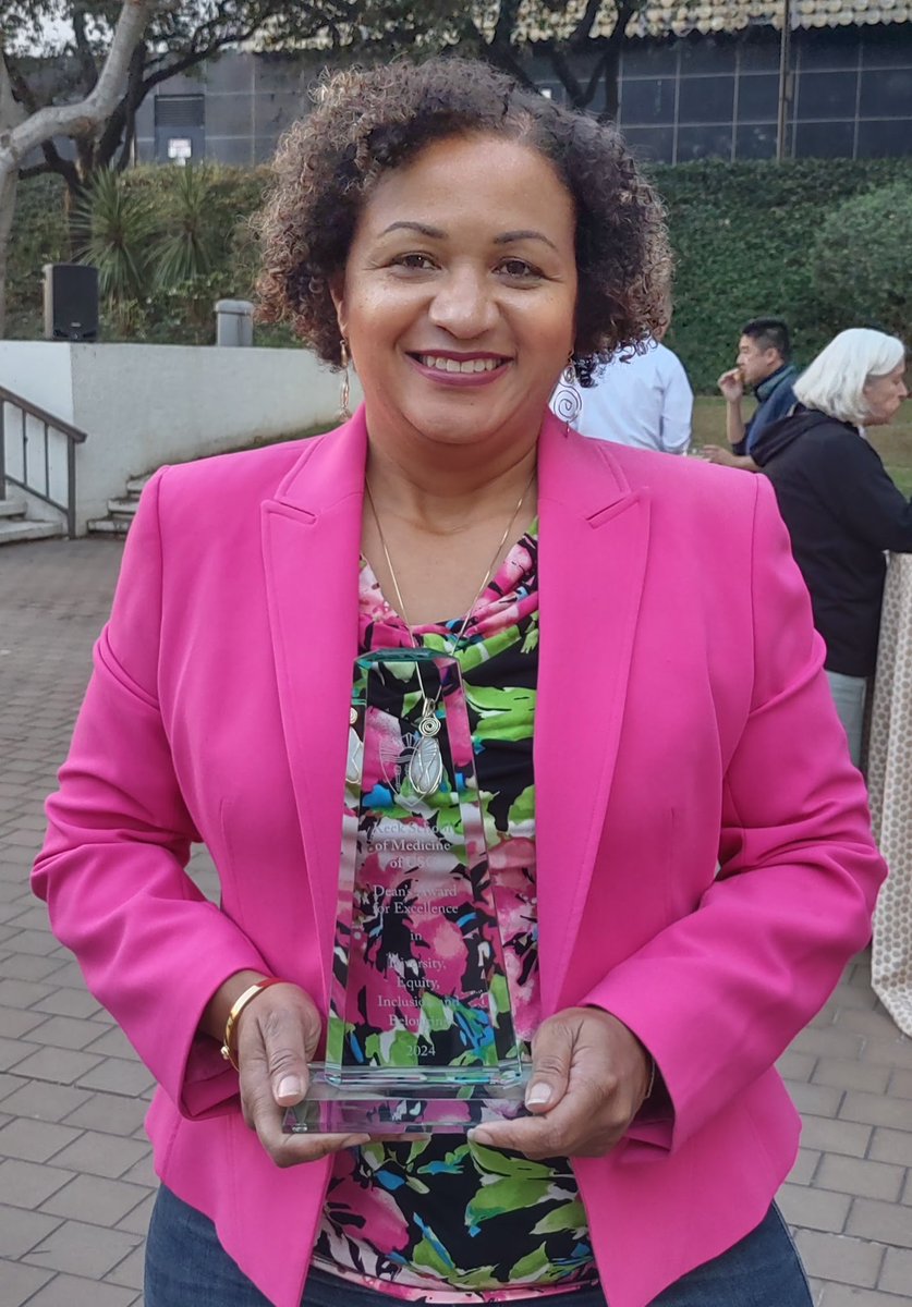Honored to receive the 2024 Dean’s Award for Excellence in Diversity, Equity, Inclusion, and Belonging from the Keck School of Medicine!! Thank you for acknowledging the impact of my work <a href="/KECKSchool_USC/">Keck School of Medicine of USC</a> <a href="/USCStemCell/">USC Stem Cell</a> <a href="/ChildrensLA/">Children's Hospital LA</a> <a href="/USC_COMPASS/">USC COMPASS</a> <a href="/USCPIBBS/">USC PIBBS</a> <a href="/NIDDKgov/">NIDDK</a>  <a href="/Faces0fScience/">FacesOfScience</a>
