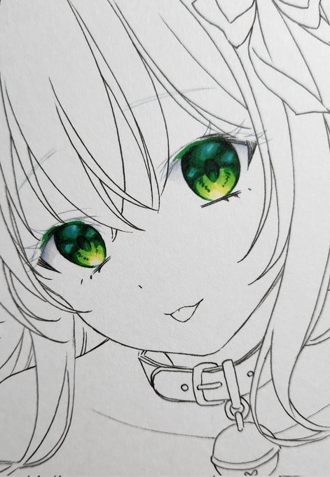 目の色、黒に近いくらい濃い方が目力あっていいかも😳 