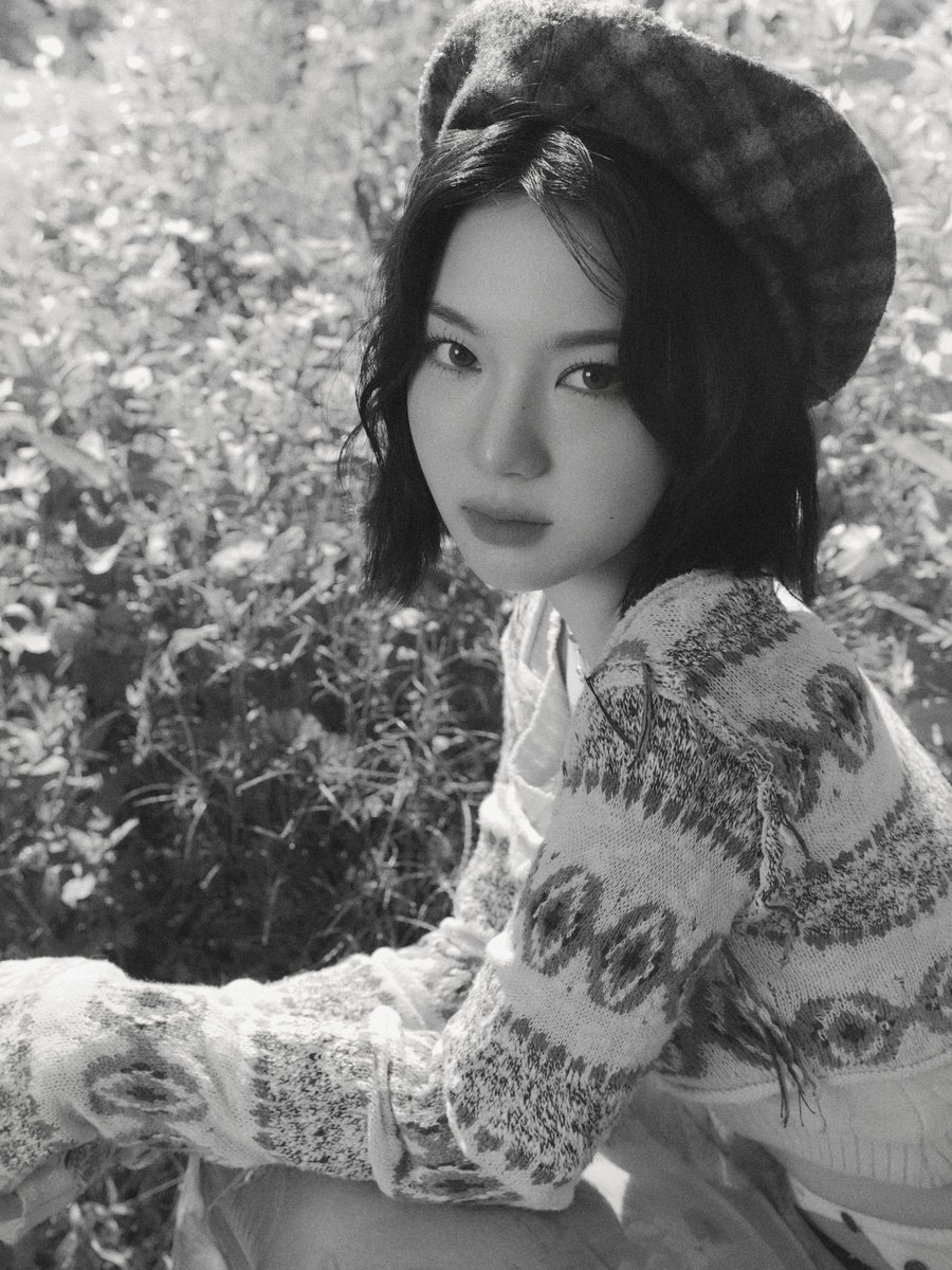 STAYC_official's tweet photo. STAYC Digital Single
[ …l ]

Concept Photo #Reset

Release
2024.10.30 WED 6PM (KST)

#STAYC #스테이씨
#ISA #아이사
#dotdotdot #GPT https://t.co/do3aRtcM75