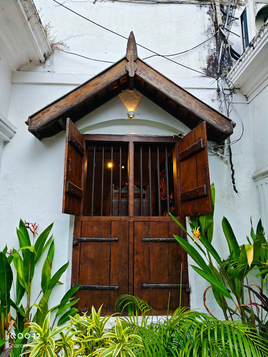 _CodeWizard's tweet image. Explore Fort Kochi with iQOO | Some windows of Fort Kochi | #ShotOniQOO12 📸✨
#ShotOniQOO #FeatureMeOnSocial #iQOO #iQOO12
@nipunmarya