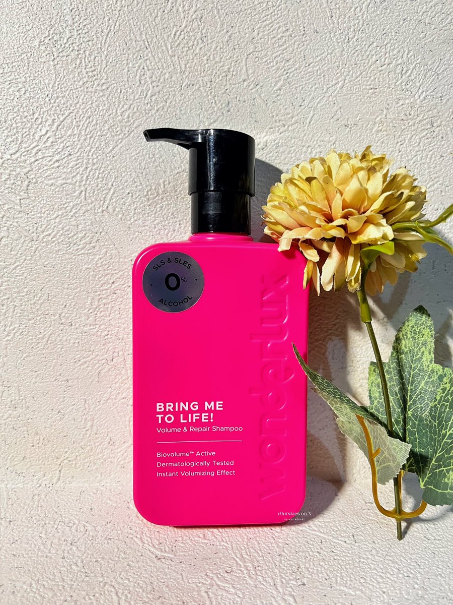 y0urskies's tweet photo. kenalin, Wonderlux Bring Me To Life! Volume &amp; Repair Shampoo💕

ini satu-satunya shampoo di Indonesia dengan teknologi canggih Bio Volume. ofcourse ini NON SLS, Vegan, dan Dermatologist Approved.

#InstantVolumeON #VolumeON #WonderluxVolumeRepairSeries https://t.co/SjdHlx0QnG