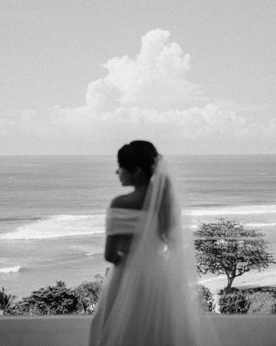 VisuelProject's tweet photo. “As you walk together into forever, we celebrate the love that makes every step a blessing.” — from the wedding of G &amp; E, Bali Indonesia https://t.co/q9rzoEcdm3