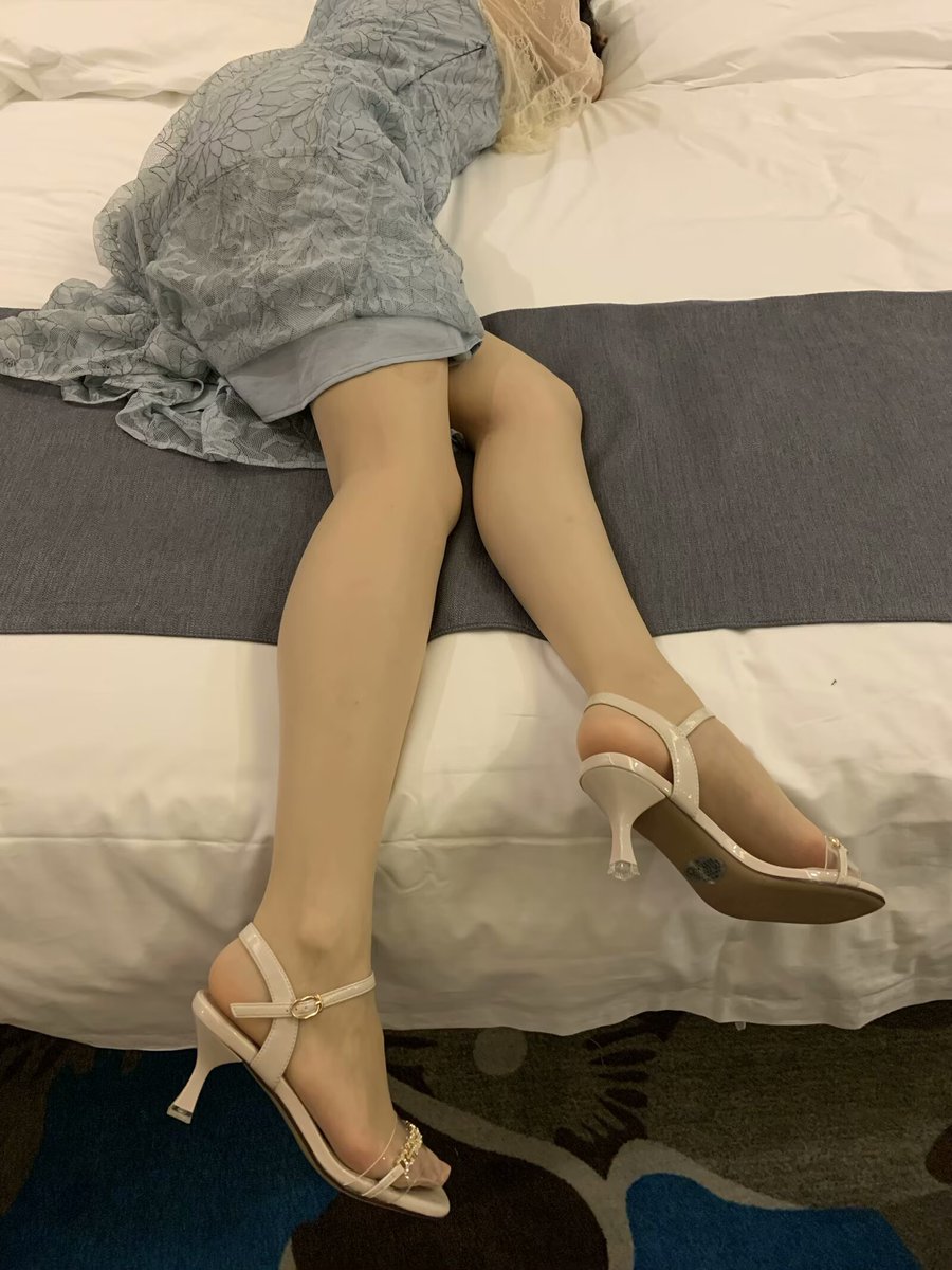aism698's tweet photo. 骚母狗孙滢心的一天，又要被操了
#母狗 #孙滢心 #骚货 #贱货 #人妻 https://t.co/vNZokPfN55
