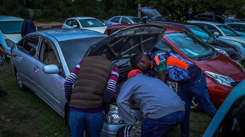 KabaKenya's tweet image. 🚗 Car Owners, Let’s Talk! 🚗
What’s that one thing you wish you knew before purchasing your car? 🤔 Share your wisdom with future buyers and help make their journey smoother! 👇
Your experience might be the game-changer someone needs!
#car #carbazaar #carinsight