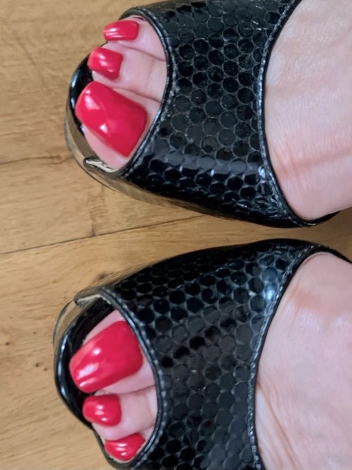 Just for you...  On #FootFetishFriday!!! https://t.co/0EzNqyisdM<a href="/tag/footfetishfriday"class="tags">#FootFetishFriday</a>