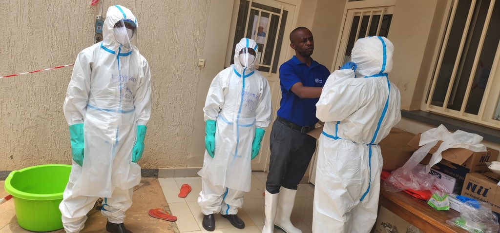 WHORwanda's tweet photo. Infection prevention and control measures to curb the #Marburg outbreak in #Rwanda are ongoing. @WHO has worked with @RwandaHealth to train 1000 health workers and supported 6 health facilities in Kigali to reinforce IPC measures to break the chain of infection and recover. https://t.co/qkWuVIn8tF