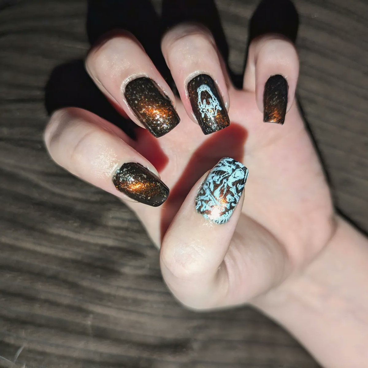 geegeebows's tweet photo. Picked up a fun new hobby. 💅 https://t.co/4A8BRGYjik