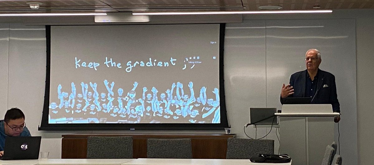 brunosiciliano7's tweet photo. Seminar on "Revolutionary #Theranostics Approach for Robotized #Colonoscopy" at @nyutandon presenting our #ERC
#SynergyGrant
https://t.co/9SO2aqIy1o

#robotics
#colorectalsurgery 
#keepthegradient https://t.co/PDiy7qtaoO