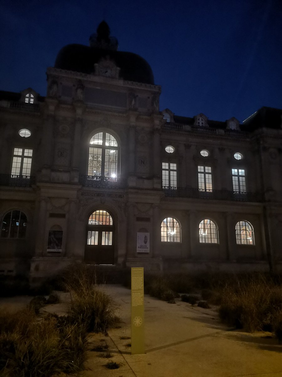 Derniers jours pour l'exposition La Somme des Préhistoires au Musée de Picardie <a href="/AmiensMetropole/">Amiens Métropole - Ville d’Amiens</a>. Fermeture le 03 novembre. #prehistoire #Prehistory