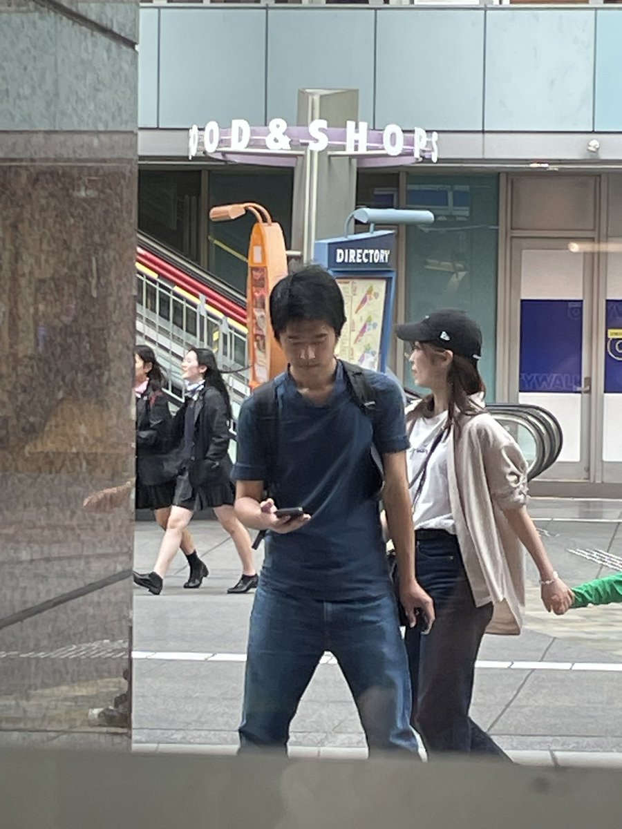 HvxpPv's tweet photo. ユニバ　USJ
ツバ　男　病気の方です　かわいそうなので優しくしてあげてください https://t.co/M6dJsIKgrQ