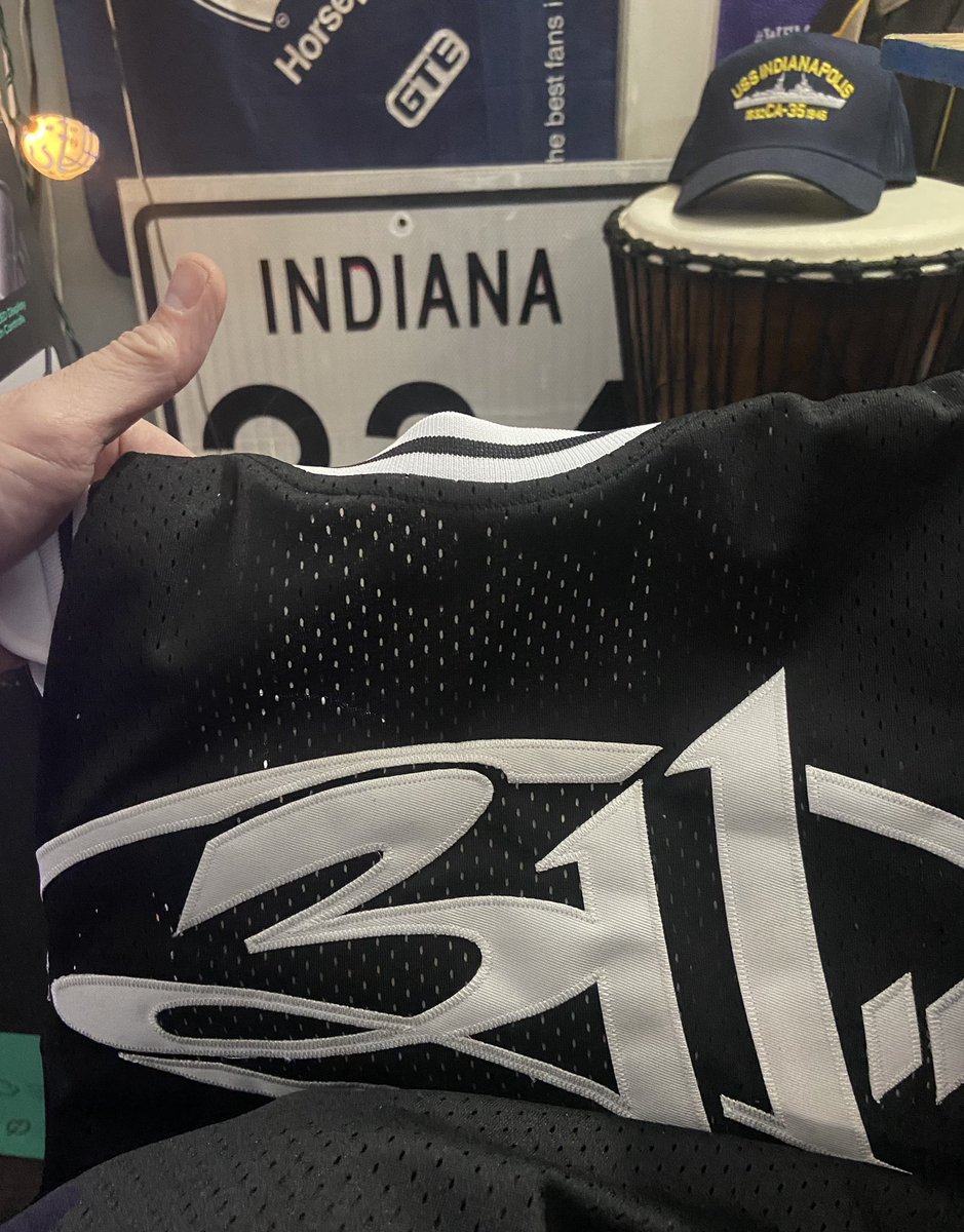 TheOfficerCraig's tweet image. #FullBloom is here #Excitables!! #311

#Friend and #Persimmon are my two out of the gate!  Full Bloom is so much more than what I hoped for and needed.

@311 @NickHexum #INDYneeds311FallShow