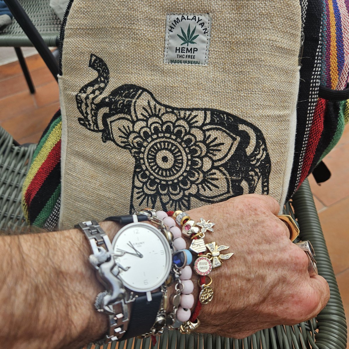 Bee (@beerobin99) on Twitter photo 