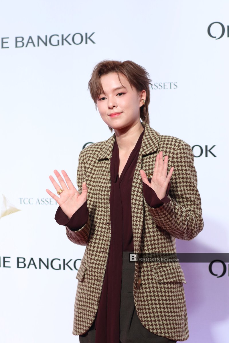 BrickinfoReport's tweet photo. “ซันนี่ เกวลิน” ร่วมเดินพรมแดงในงาน "One Bangkok" 

#Sunnee杨芸晴 #Sunnee #ซันนี่เกวลิน
#OneBangkokxSunnee
#LetOurHeartsBeatAsOne
#OneBangkok #TheHeartOfBangkok
#OneBangkokPeople #Brickinfo https://t.co/iNAlAPJQHo