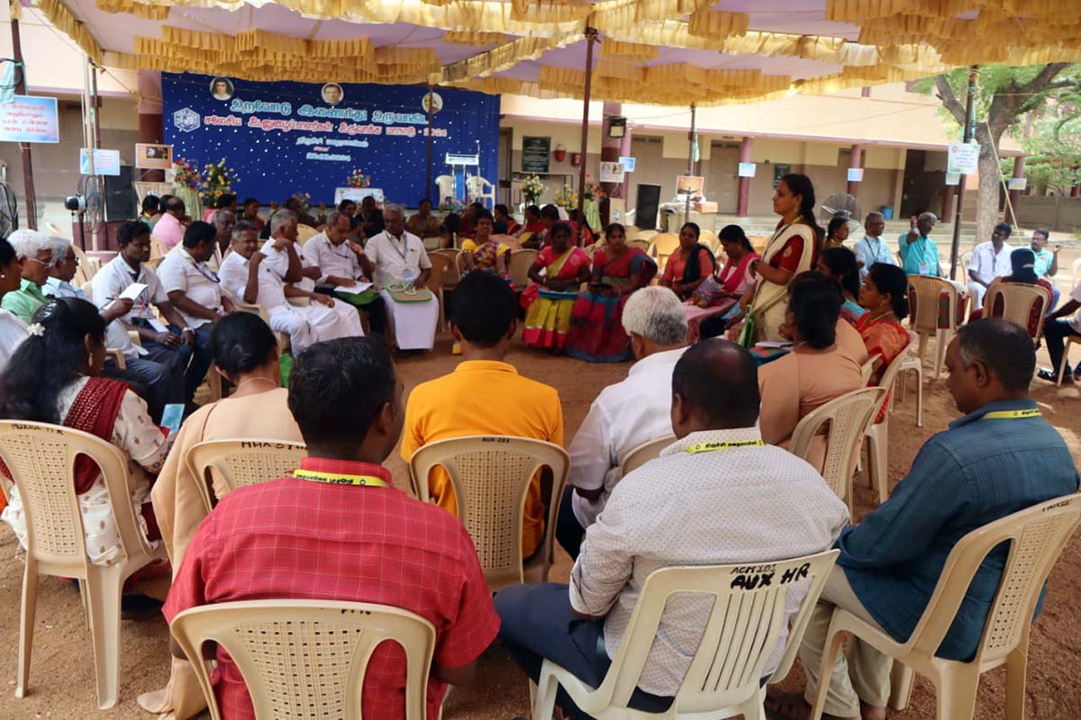 infoANS_IT's tweet image. India – I #Salesiani #Cooperatori dell’Ispettoria di Tiruchy lanciano una nuova iniziativa per l'Empowerment dei Giovani Svantaggiati verso Impieghi Governativi
infoans.org/sezioni/foto-n…