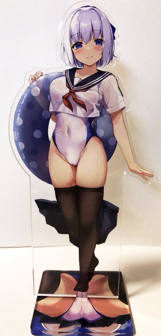 プレゼント用の妹友ちゃんアクスタ完成しました～!
今回もとっても可愛くえちえちに仕上げて頂いてます(∩'∀`∩)💕
初のローアングル風水着台座に挑戦してみたのですが…やや上から見下ろすとこんな感じ…えっち💕👀 