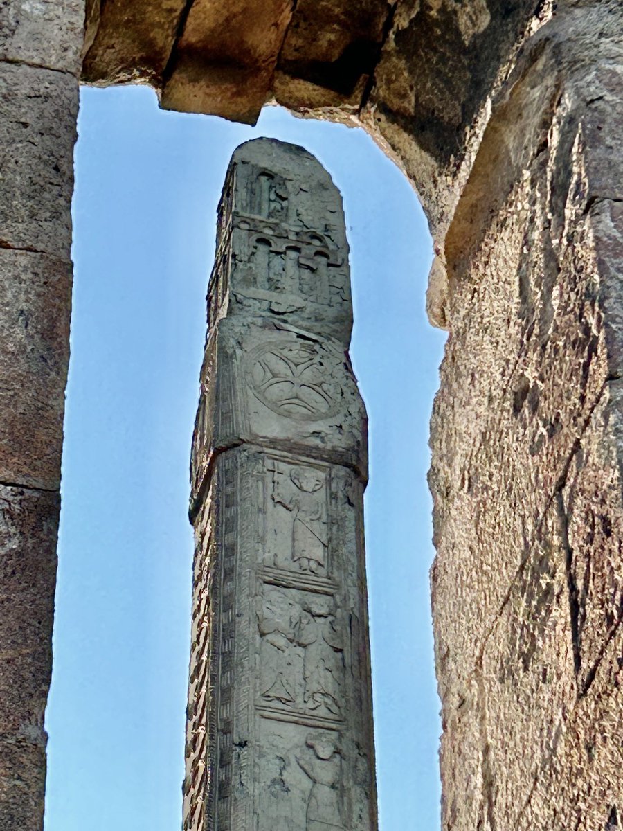 GfoellerFndtn's tweet photo. A detailed view of the 7th century funerary monument at Odzun.
#Armenia #FirstChristianNation https://t.co/hA6rhXBzXm