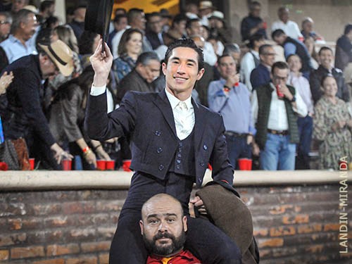Portal Taurino (@portaltaurino) on Twitter photo Aguascalientes MEX Rancho "San Francisco". Festival taurino a beneficio de BIFAM, Novillos de Santa Bárbara para <a href="/FerminRiveraA/">F e r m í n • R i v e r a</a> oreja, Juan Pablo <a href="/Matadorjps/">Juan Pablo Sanchez</a> Sánchez oreja, <a href="/FerminArmillita/">Fermin Armillita</a> IV 2orejas y <a href="/LeoValadez_/">Leo Valadez</a> oreja, foto Landín-Miranda <a href="/portaltaurino/">Portal Taurino</a> Aguascalientes MEX Rancho "San Francisco". Festival taurino a beneficio de BIFAM, Novillos de Santa Bárbara para <a href="/FerminRiveraA/">F e r m í n • R i v e r a</a> oreja, Juan Pablo <a href="/Matadorjps/">Juan Pablo Sanchez</a> Sánchez oreja, <a href="/FerminArmillita/">Fermin Armillita</a> IV 2orejas y <a href="/LeoValadez_/">Leo Valadez</a> oreja, foto Landín-Miranda <a href="/portaltaurino/">Portal Taurino</a>
