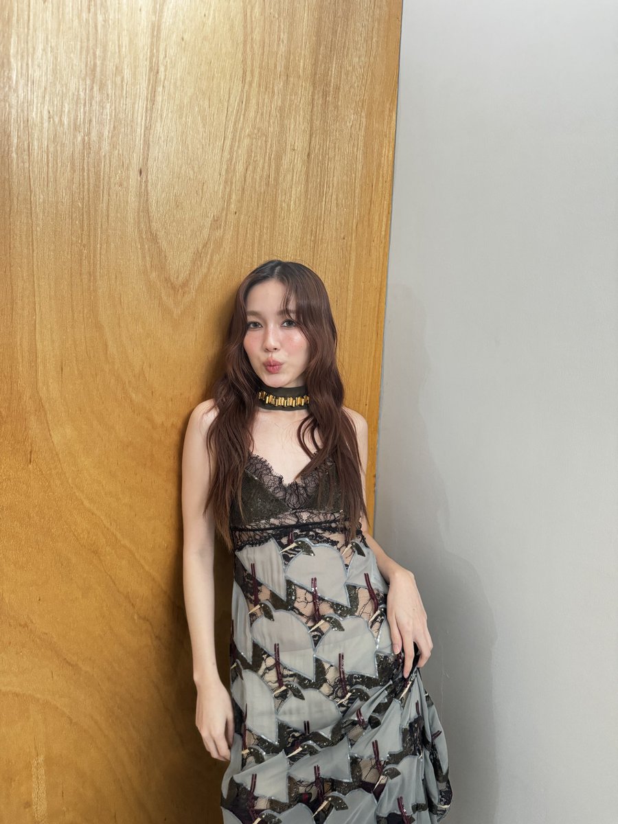 เลิฟรัก tweet media