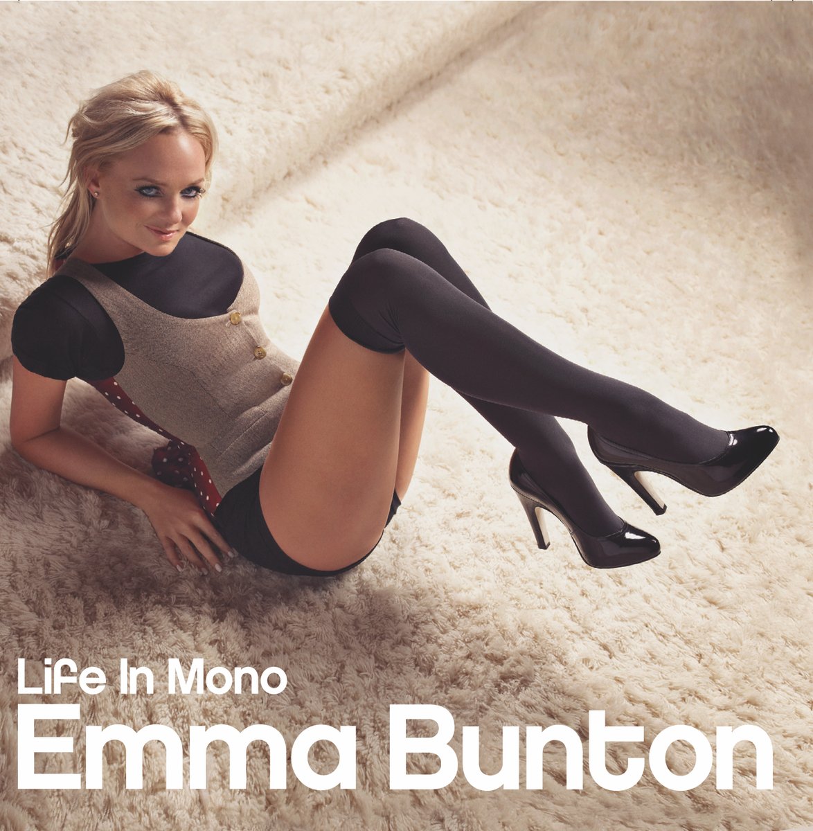 EmmaBunton's tweet image. I know a lot of you have been asking for so long….so I’m VERY excited to finally be able to say that my albums Free Me and Life In Mono are both available to stream WORLDWIDE now!!!! 🎉🎶🎉

🎧 emmabunton.ffm.to/freeme
🎧 emmabunton.ffm.to/lifeinmono 

Let me know what tracks you’re…
