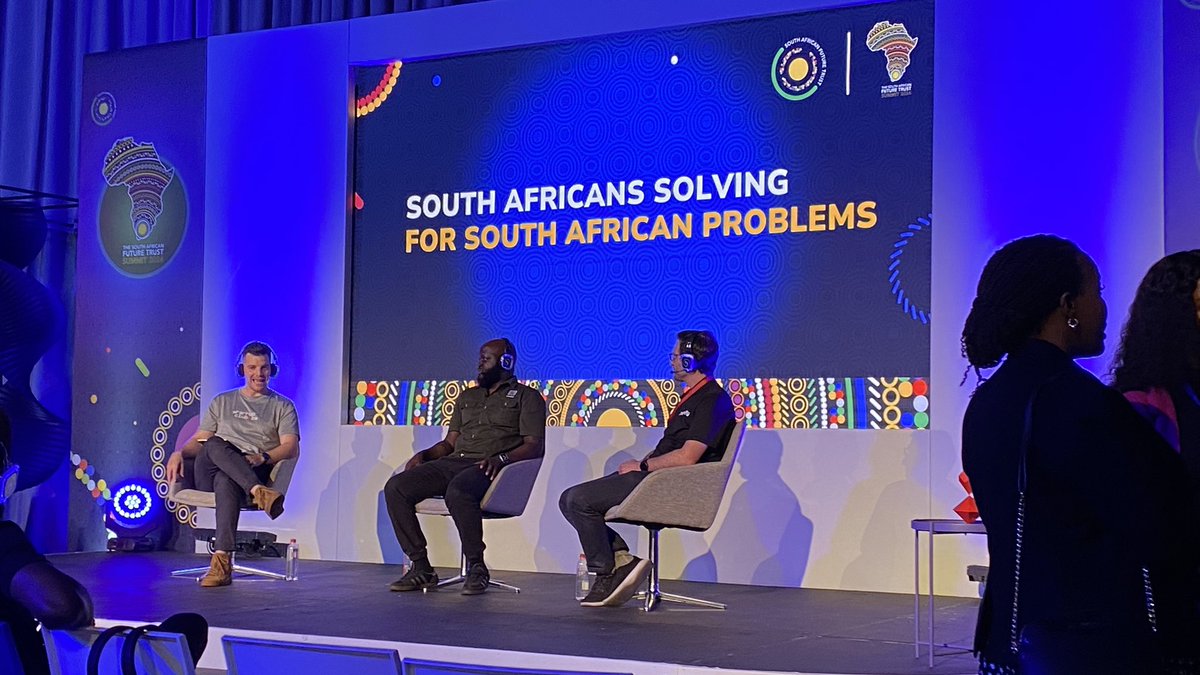 Ronell (로넬) Swartbooi 👾 tweet media