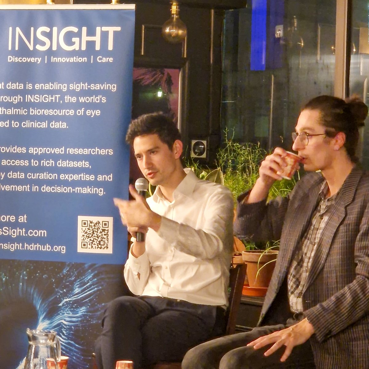 MoorfieldsBRC's tweet image. This is the #EQUALeyes panel who last night answered questions on  #DataDiversity, #algorithm drift and how #AI can work with clinicians to change the shape of healthcare for patients worldwide.

@pearsekeane @ArielYHOng @sktywagner @BrieucLehmann #ophthalmology #MachineLearning