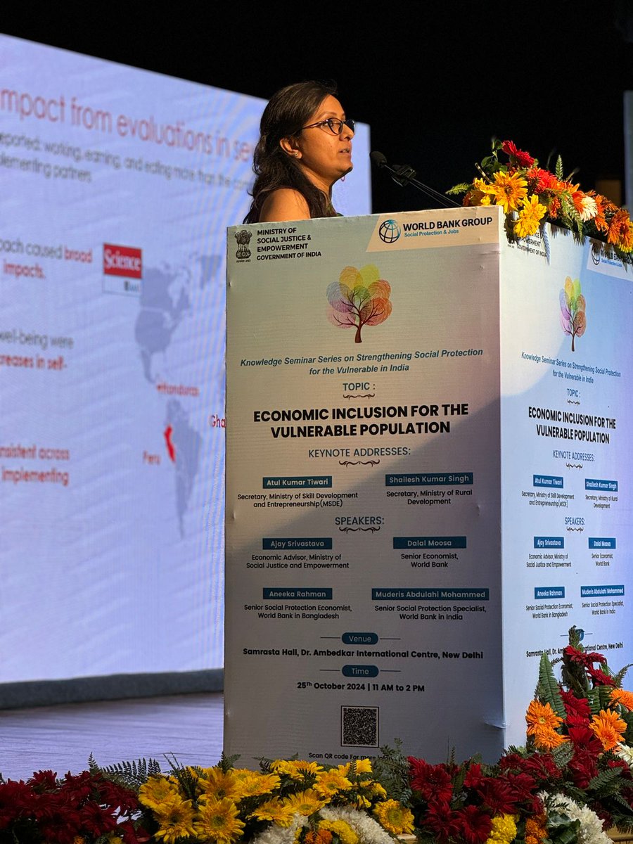 JPAL_SA's tweet photo. Parikrama Chowdhry, Lead, Policy at J-PAL South Asia, spoke at the @WorldBank 's Social Justice Seminar co-hosted by the @MSJEGOI. She shared insights on #SJY, which is one of the largest government-led scale-ups of the Graduation Approach. 

Learn more: https://t.co/rwHtbaxIMS https://t.co/nSFOVVDVYF