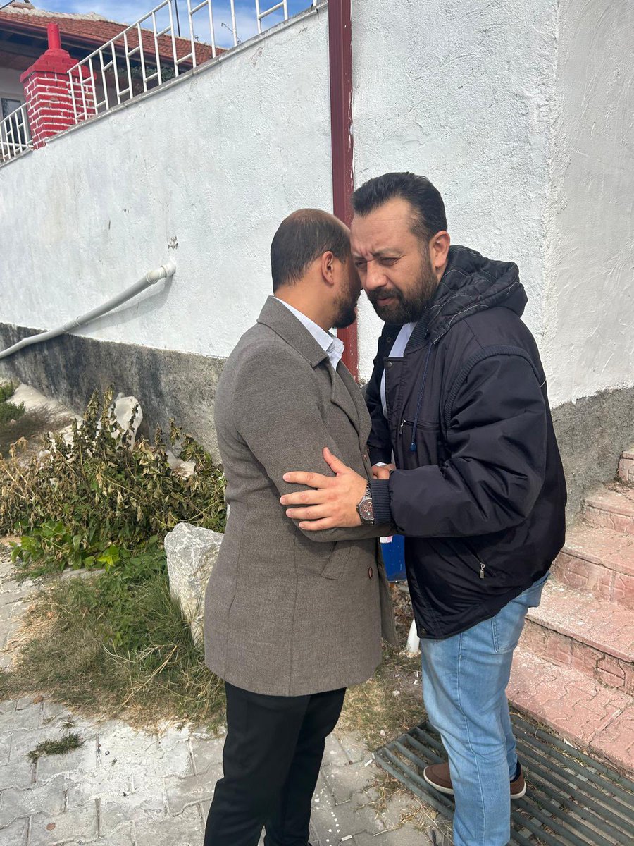 Cuma namazımızı Kümbet mahallemizde eda ettik.Rabbim dualarımızı kabul etsin.