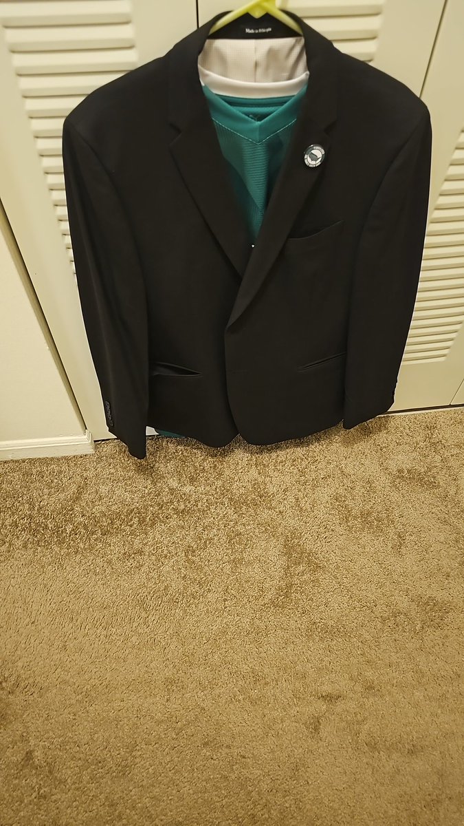 LordWalken's tweet image. #MugsUp @KenSeelman9 @517Rufus @egdondiggory @SimonHallett @cposset @canadargyle @Argyle @NigelRick @GtownChime189 @dadofhenric @erinnblackk see you soon in Chicago!!! Early Bird coffee this morning by Strange Matter Coffee Co of Lansing Michigan!!!