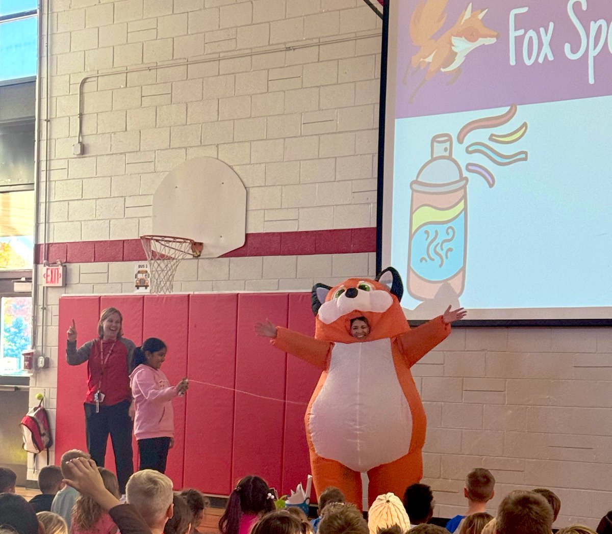 🤩 Wow! These <a href="/115ygs/">Yorkville Grade School</a> students were safe, kind, and ready today! Good job 👏🏻 , Foxes! 🦊
