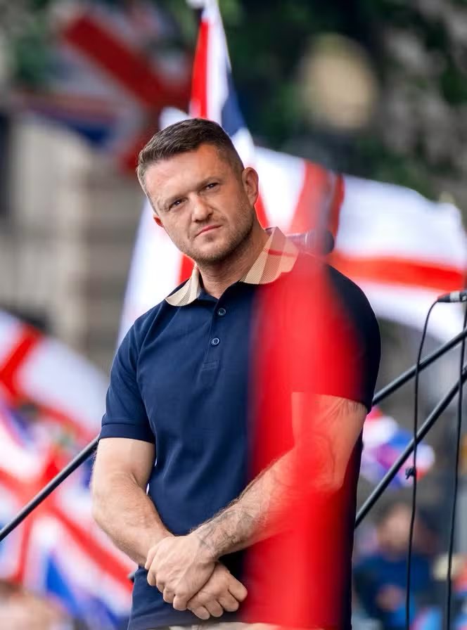 I Am British 🇬🇧 (@iambritishreal) on Twitter photo This man <a href="/TRobinsonNewEra/">Tommy Robinson 🇬🇧</a> is NOT a CRIMINAL! RT if you agree. #IAmBritish🇬🇧 #UnitingTheKingdom This man <a href="/TRobinsonNewEra/">Tommy Robinson 🇬🇧</a> is NOT a CRIMINAL! RT if you agree. #IAmBritish🇬🇧 #UnitingTheKingdom