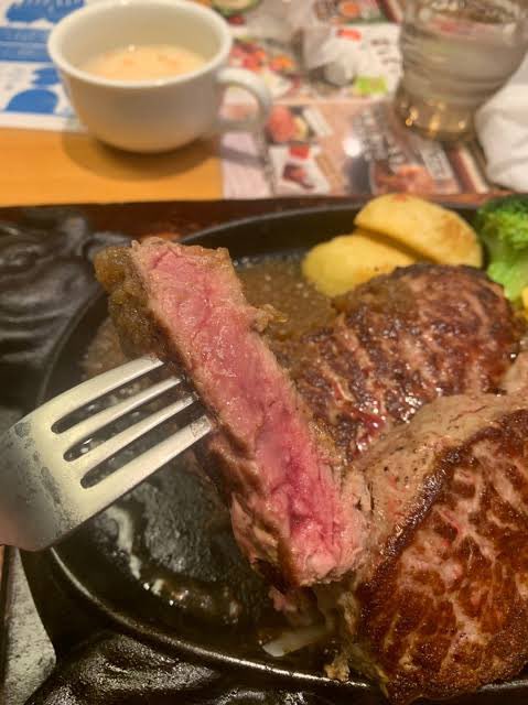 fujiko_chan_yo's tweet image. #ステーキ宮

#240g×2
#クラムチャウダー
#ご飯なし…
✣お友達とバカ食いしました🤭まいう
