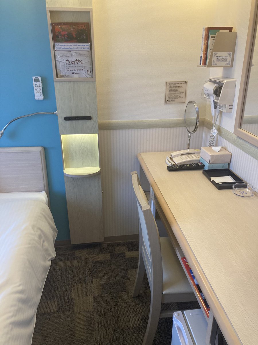 j_j_peer's tweet photo. 大阪に出張。いつも利用してる #東横INN が取れない日があり、仕方なく別のビジホにしたけど最悪でした。やっぱ　#東横INN は清潔だし神。 https://t.co/YPy0CiiRDJ