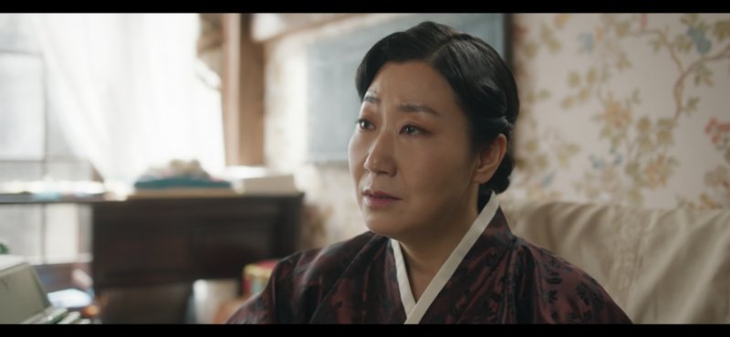 말로 해서는 안 되겠구나. 당장 윤정년 끌어내라고 해.